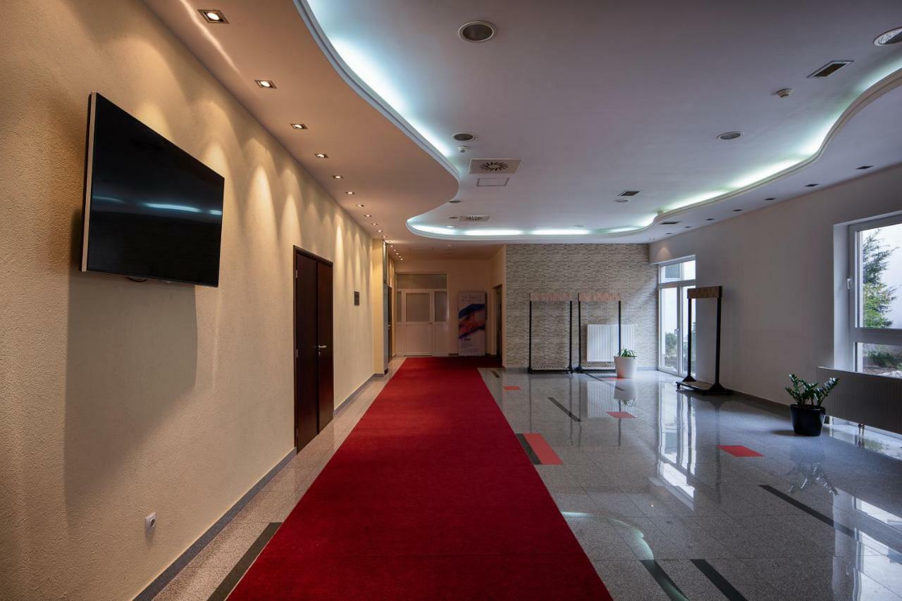 Mib - Hotel Most - Tuzla Exterior photo